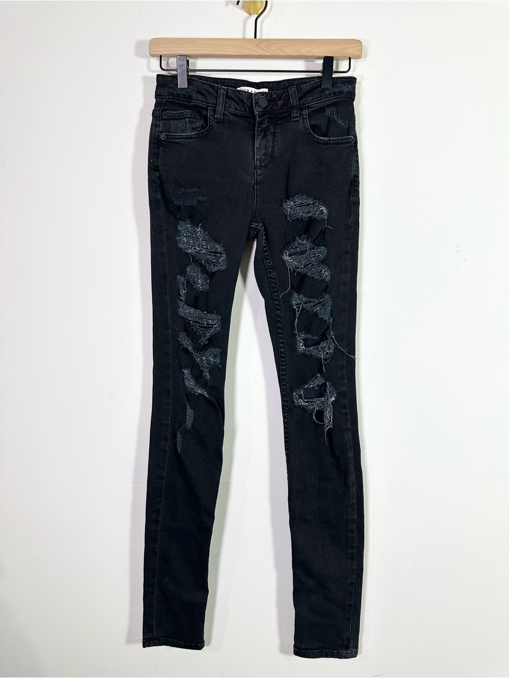 Alice + Olivia Black Low Rise Distress Super Skinny Jeans